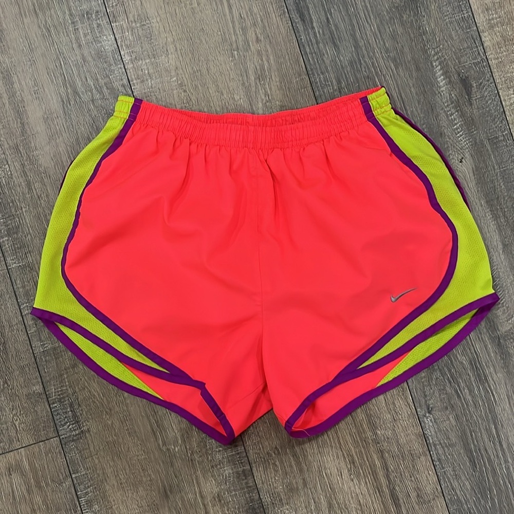 Nike ladies Tempo Running Shorts Size Small